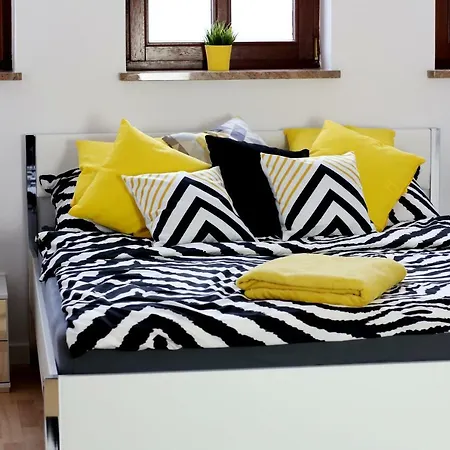 Апартаменты Phoebe 13 Old Town