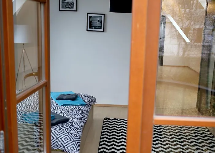 Апартаменты Phoebe 13 Old Town *