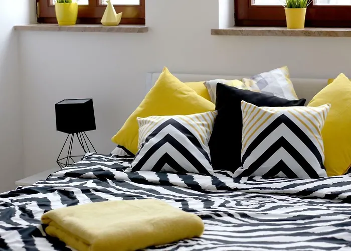 Phoebe 13 Old Town * Štetín